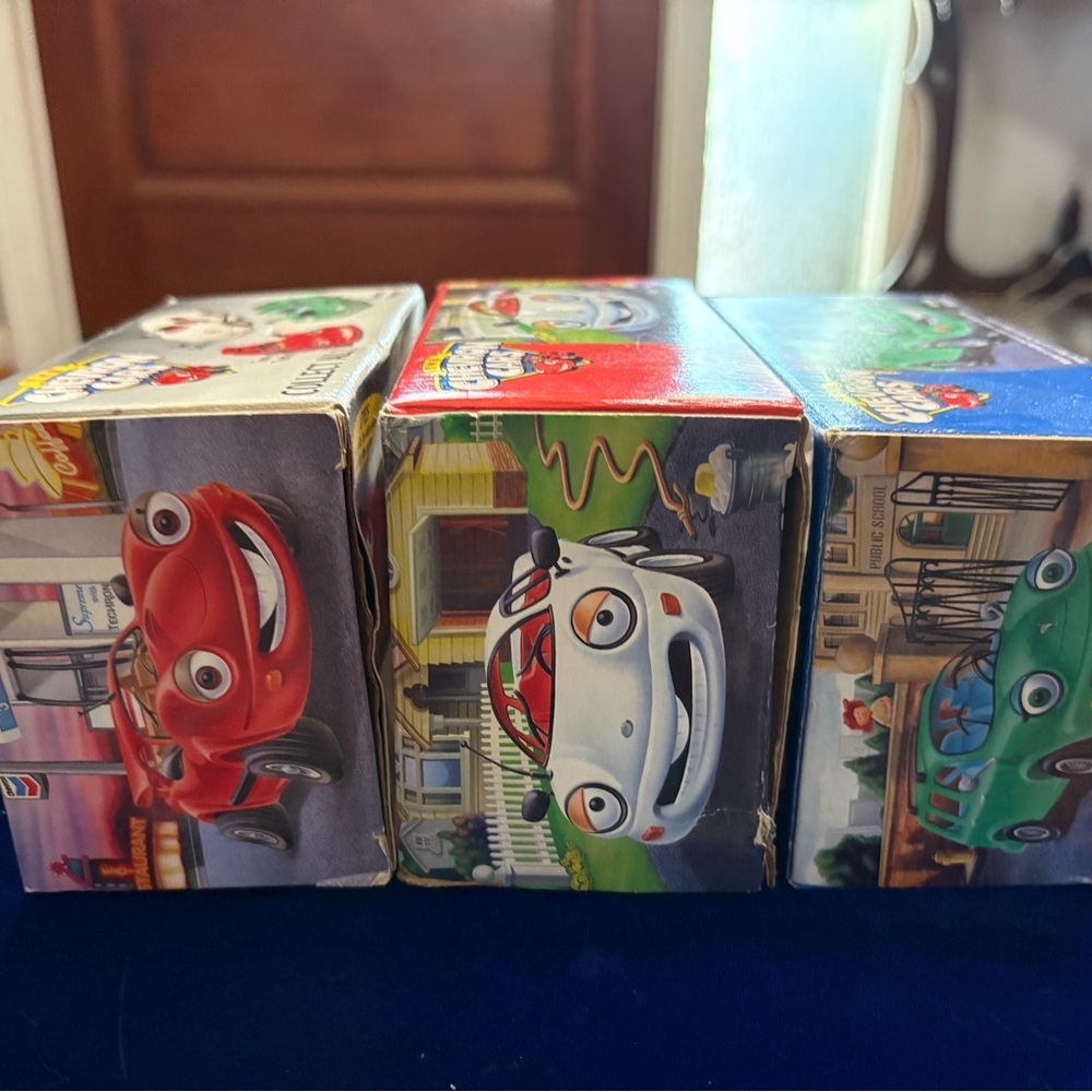 🔥The 1st 3-Vintage 1996 Chevron Cars:Sam Sedan, Wendy Wagon, & Tony Turbo NIB - Picture 7 of 16